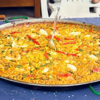 Artischocken-Gemüse Paella