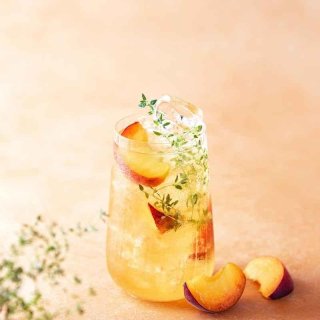 Fruchtbowle mit Alkohol