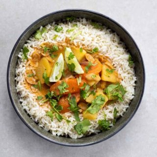 Fruchtige Curry-Lauch-Pfanne mit Reis