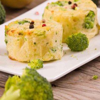 Gratinierter Brokkoli mit Käsesauce
