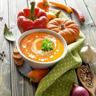 Kürbis-Paprika-Suppe