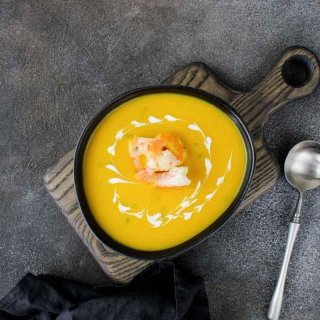 Möhren-Kokos-Suppe