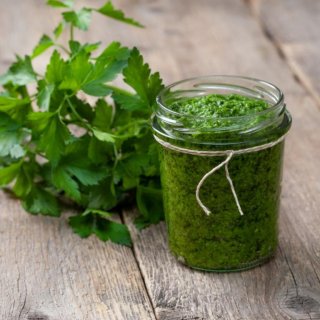 Petersilien-Pesto
