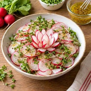Radieschen-Kresse-Salat