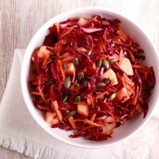 Rotkohl-Apfel-Salat