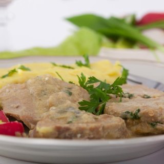 Schweinefilet in Sherry-Sauce mit Stangensellerie