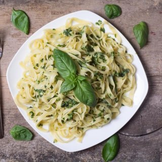 Tagliatelle mit Spinat-Frischkäsesauce