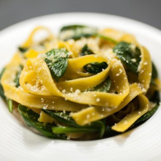 Wirsing mit Bandnudeln