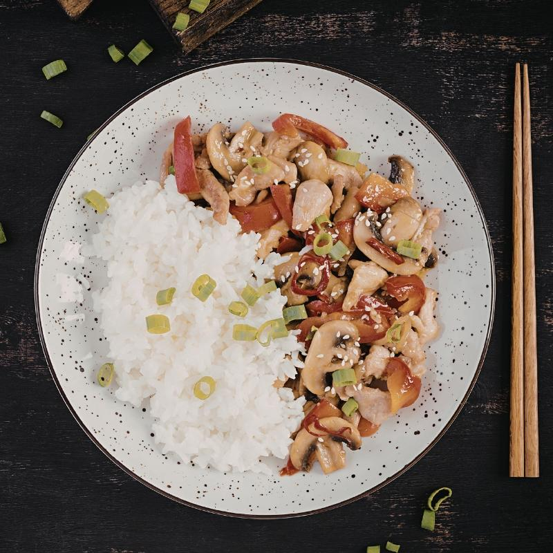 Scharf-bunte Asiapfanne