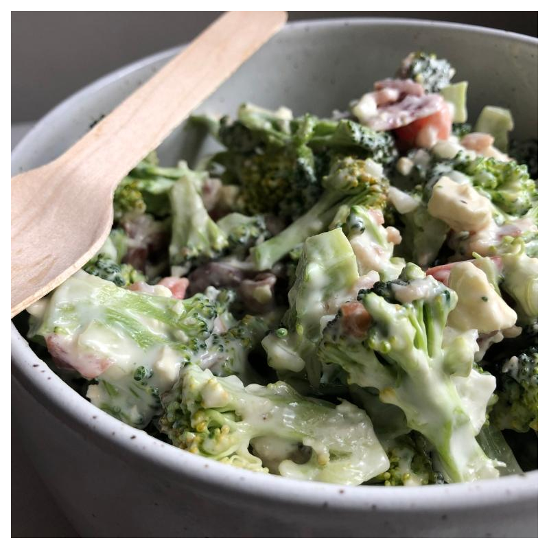 Brokkoli mit Apfel und Banane