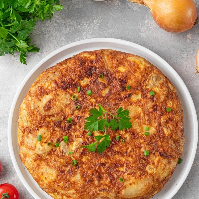 Kartoffeltortilla mit Erbsensprossen