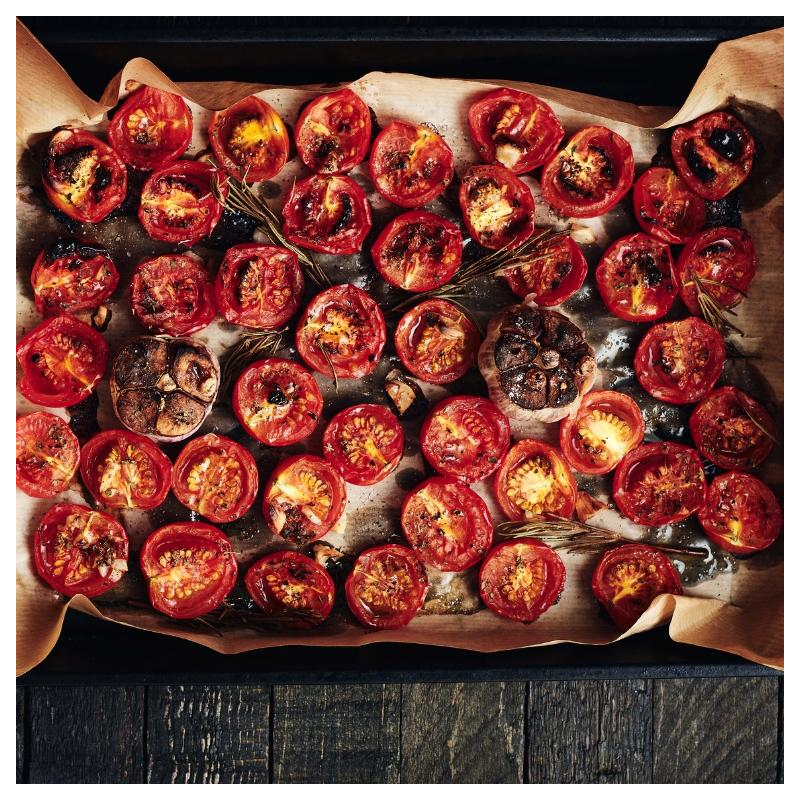 Tomaten, kandiert mit Himbeersirup