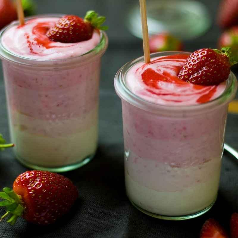Erdbeer-Schoko-Quark mit weißer Schokolade