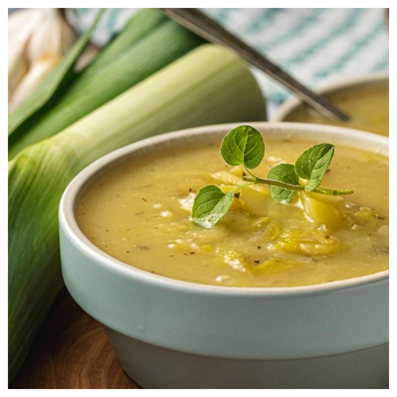 Lauch mit scharfer Erdnusssoße