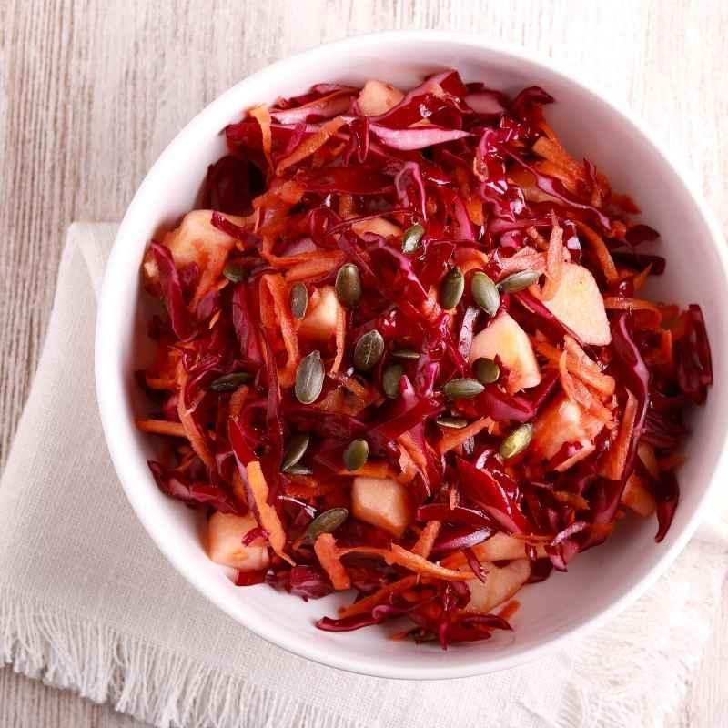 Rotkohl-Apfel-Salat
