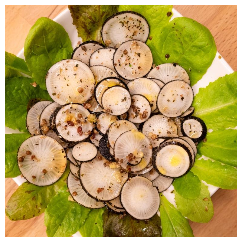 Schwarzer Rettich mit Distelöl-Dressing