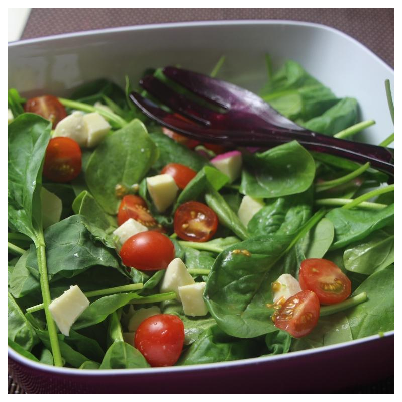 Spinatsalat mit Mozzarella