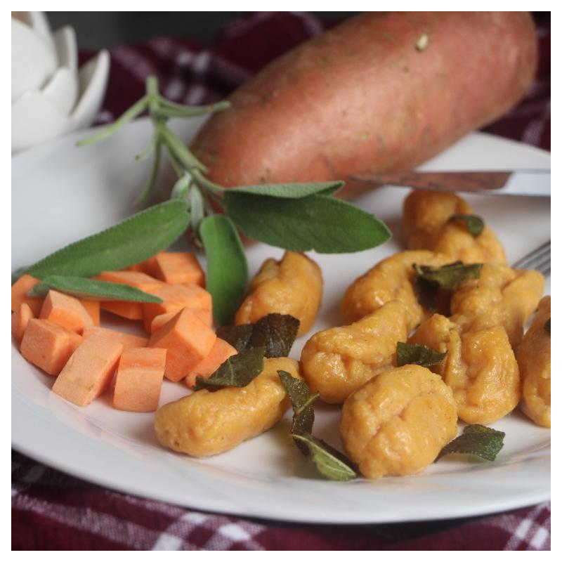 Süßkartoffel-Gnocchi in Salbeibutter