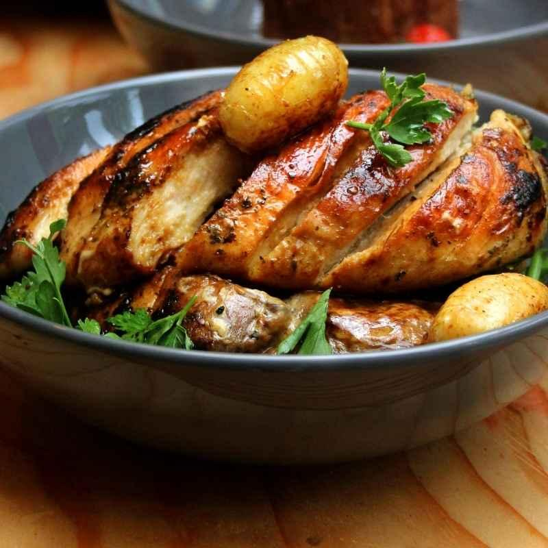 Zitronenhuhn mit Tomate-Lauch-Gremolata