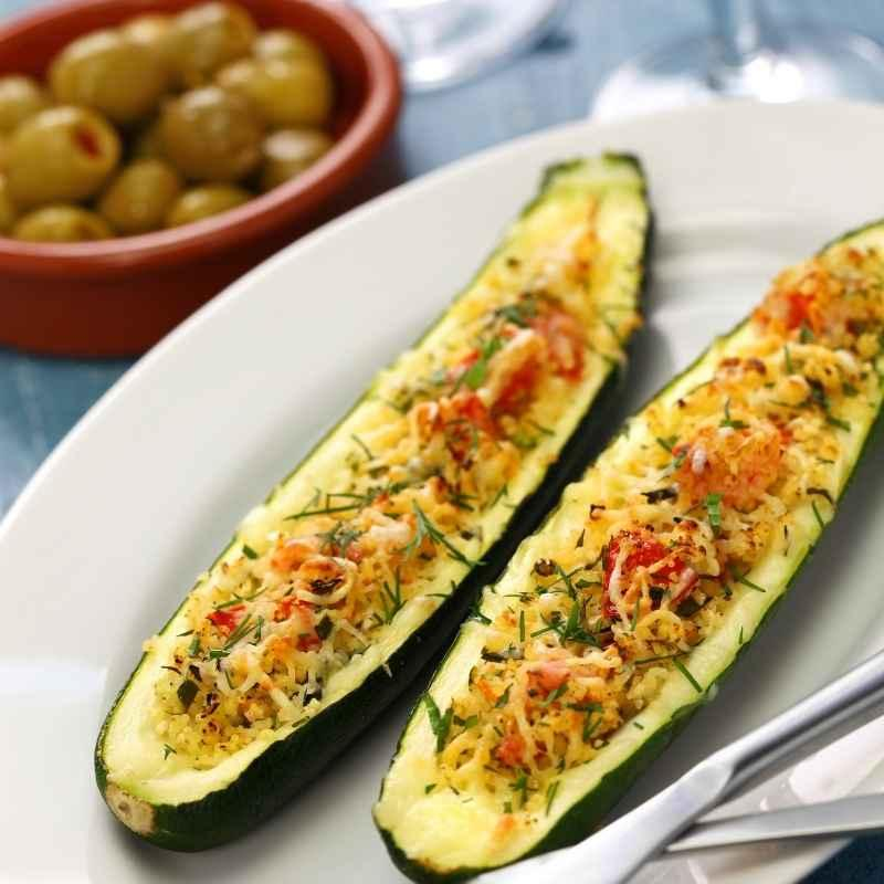 Zucchini mit Couscous überbacken